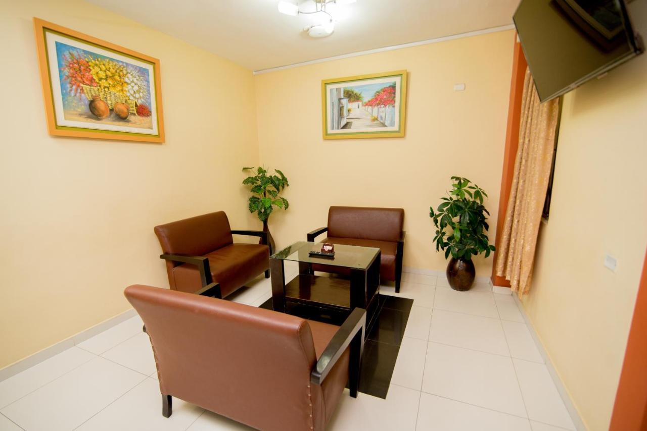 Ayenda Olimpo Piura Hotel Buitenkant foto